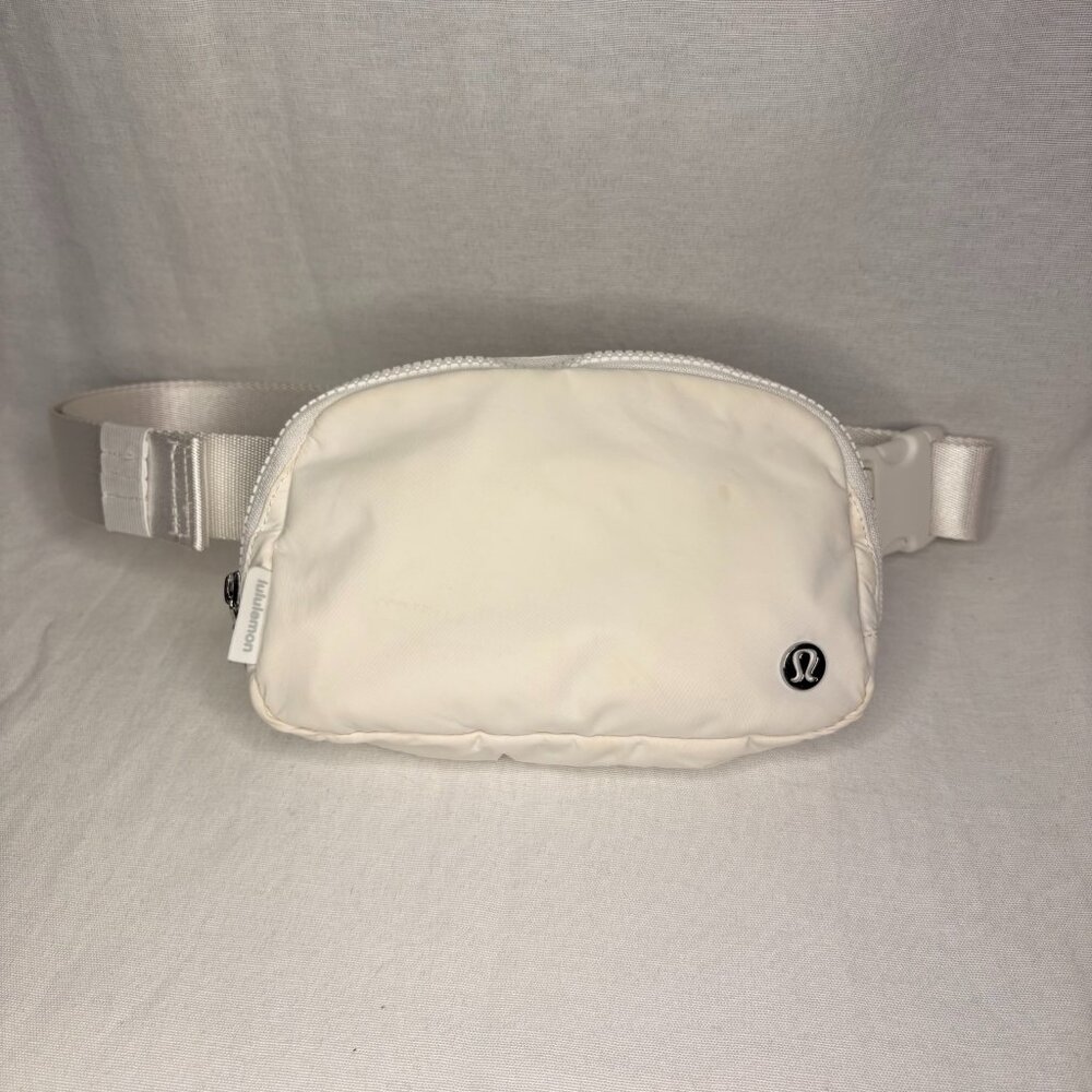 Lululemon Everywhere Belt Bag White O/S Crossbody Waist Bag